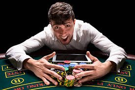 90 ph platform overview showing sports and casino sections on mobile